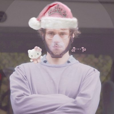 Sstar_Berri's profile picture. she/her. 22. I want to eat Will Graham whole.