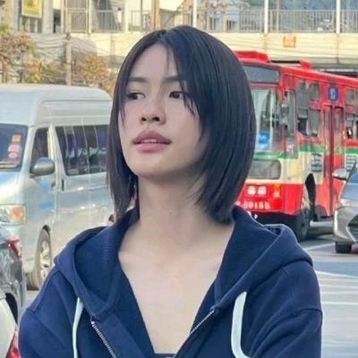 darlentinaur's profile picture. sapphics media consumer