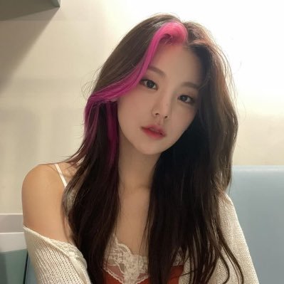 mendelisyour's profile picture. ✧ ˚◞🐈‍⬛ ♡˚ 🌷 ⟢ #mdmxlxdy