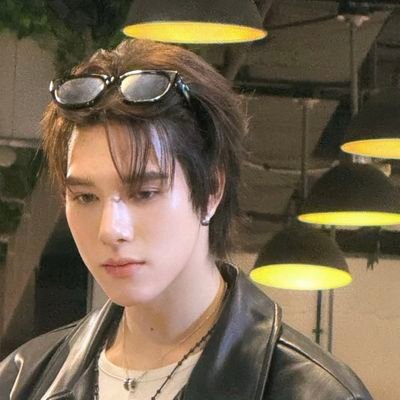 skywnihirun's profile picture. loving: @hirunkit_, @janeeeyeh, @itspahnthitta      , sn, nf, eb, bk