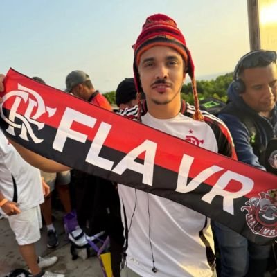 umaestranh_a's profile picture. Nada com caralho nenhum