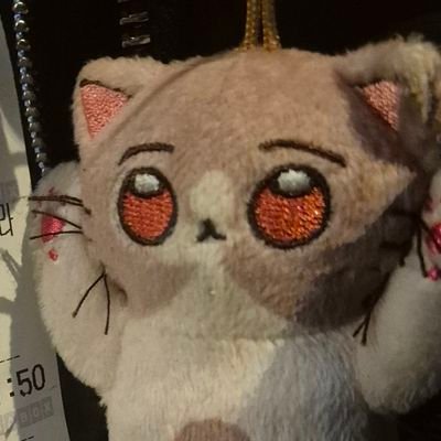 CO2_est's profile picture. 05 🇰🇷 ztmy 🎖 ☽☽