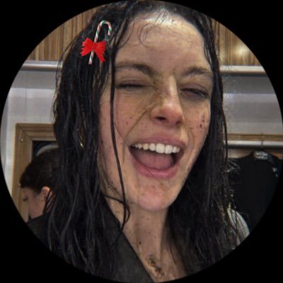 bonelesskam's profile picture. 