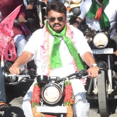 DubaiSekhar's profile picture. Anna NTR భక్తుడిని🙏 చంద్రన్న🤝రేవంతన్న అభిమానిని✊