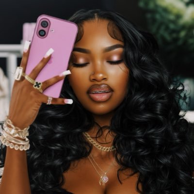 j_ourde's profile picture. —— 𝘵𝘩𝘦 𝘴𝘦𝘤𝘳𝘦𝘵𝘭𝘺 𝘩𝘢𝘵𝘦𝘥 𝘔𝘜𝘚𝘌.˚₊✩‧