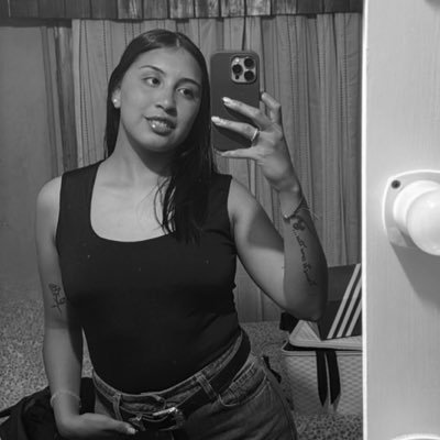 camibelizaan's profile picture. 