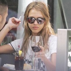 rawmilkhoney's profile picture. world’s best girl