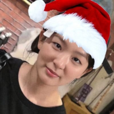 minjoohyuns's profile picture. 