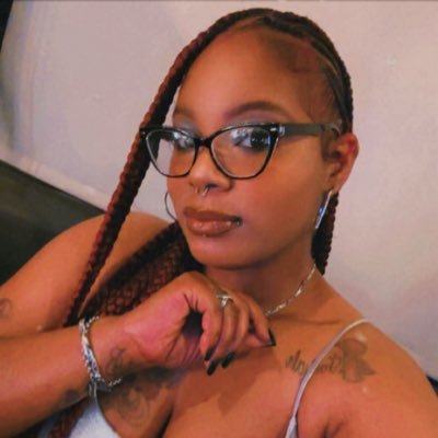 mykeethuh's profile picture. 