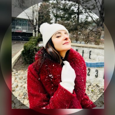 sundasskhan's profile picture. 