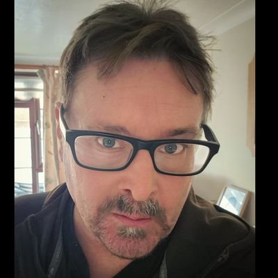 thorneh's profile picture. Historic site photographer, podcaster, wild camping YouTuber, Heathrow's IT Operations Manager. Scared of fish