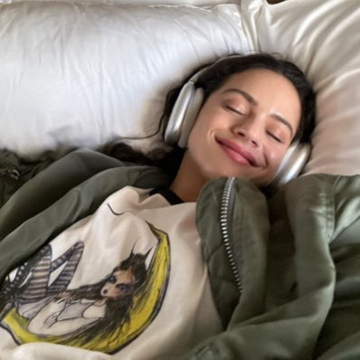 aneriuqam's profile picture. 