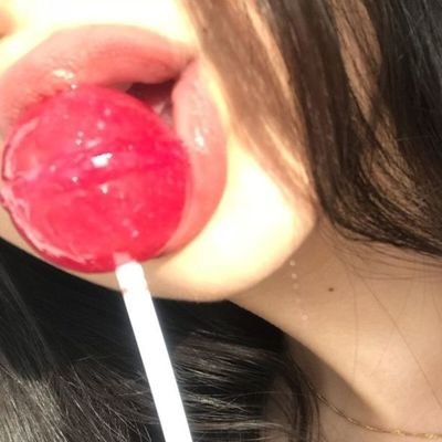 Valesara89's profile picture. Subo contenido hot porque estoy 24/7 horny. NO ENVÍO NUDES