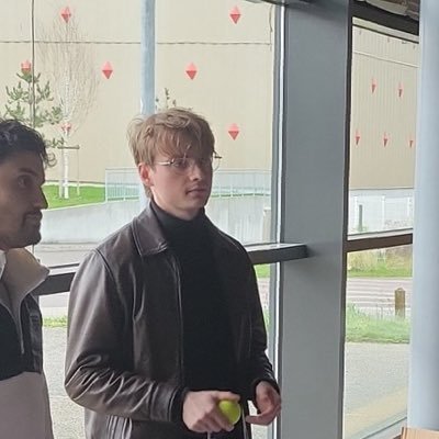 cs2QiN's profile picture. 