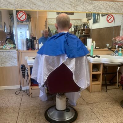 Becker01Thomas's profile picture. Gibt gerne seinen Senf dazu 🌭 - macht schönen Frauen gerne Komplimente... sieht alles nicht ganz so ernst