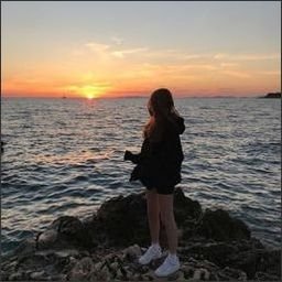 AnnabelSpe93106's profile picture. 