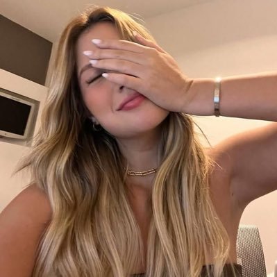 hdpxzs's profile picture. histórico de escolhas duvidosas