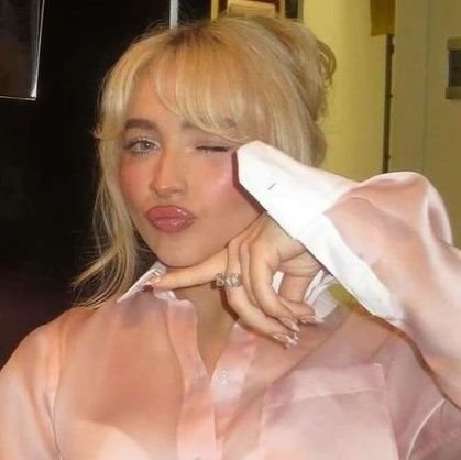 julianblackthnr's profile picture. ✧ RBD • livros • séries • F1 ✧