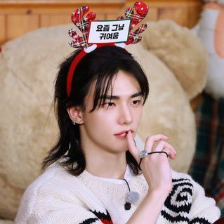 skzracha98's profile picture. 