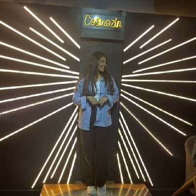 CuteMahiX's profile picture. जितना मैंने सोचा था  
ज़िन्दगी उससे कहीं छोटी है 🤏