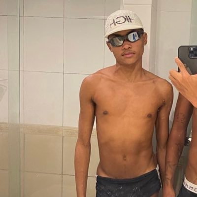 omlkcarioca021's profile picture. https://t.co/bcz67w7SMo