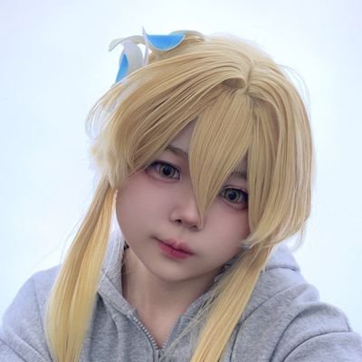 Seom_727's profile picture. 초보 코스어 / 남부권