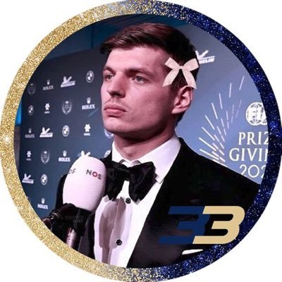 scarlettxx389's profile picture. scarlett | my type is overachieving blondes