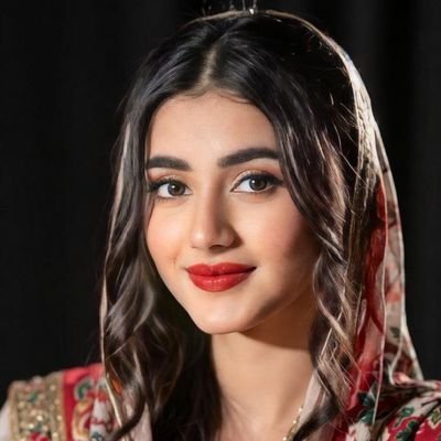 realrubyvibes's profile picture. me, myself and peace.