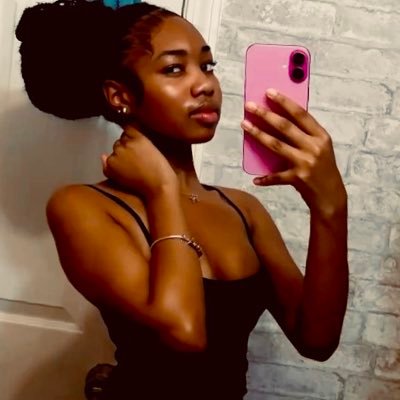 theFlNESTT's profile picture. bisexual. binational egalitarian🇬🇧🇬🇭. professional free will user. football connoisseur ❤️