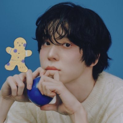 petalsrdead's profile picture. ateez, stray kids, xikers, txt, bts, seventeen, 1verse, xlov, got7, cortis, le sserafim