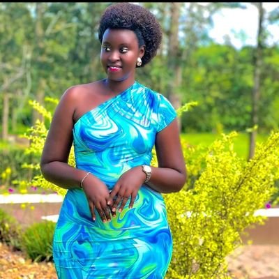 DDebie21812's profile picture. GOD is great 💓.