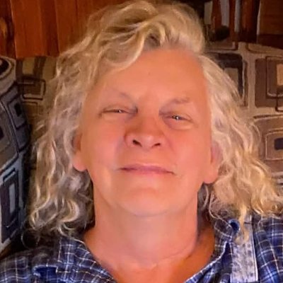 MichelleBlanc's profile picture. Consultante, conférencière et auteure médias sociaux, marketing de contenus, stratégies web et IA. J'enseigne aussi à HEC Montréal.