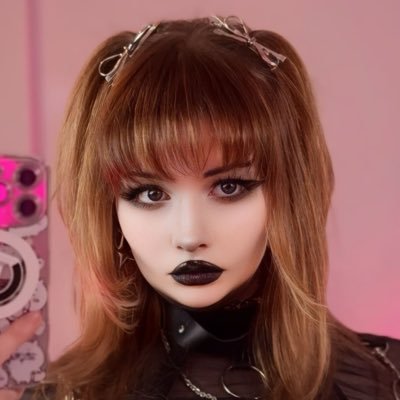 orphicbunny's profile picture. I’m your mommy now