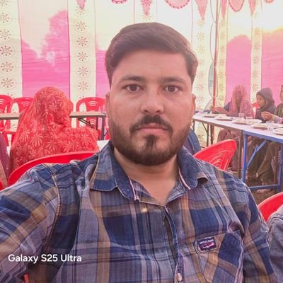 IndreshGaurIND's profile picture. फ़रिश्ता है तो तकद्दश तुझे मुब़ारक हो,हम आदमी हैं तो एब-ओ-हुनर भी रखते हैं।