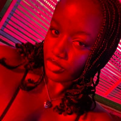 maebelyingg's profile picture. || AU 25’🧸|| I write on some good days.