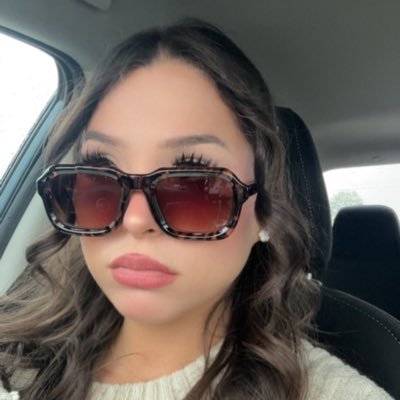 qaycence's profile picture. 2025 𝘳𝘨: 14/50📚 | baker, reader, gamer, cenobite enjoyer | your corner in my mind is well-established ✧˚ ༘ ⋆｡♡˚ | izzy ♡ ︎