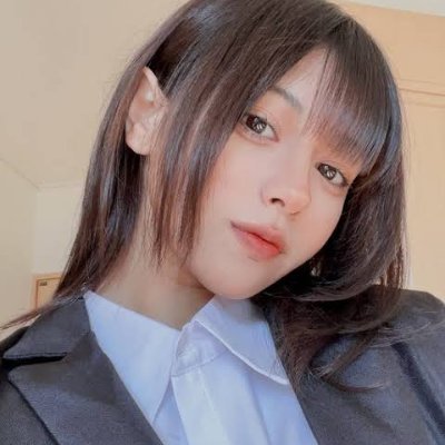 yRpyVWbihH32115's profile picture. 