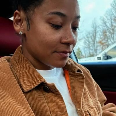 MaylisLabarrre's profile picture. @kay.usd