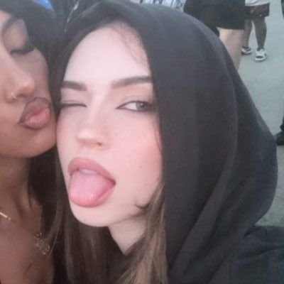 koostapp3n's profile picture. currently loving max, listening bts and playing valorant. ⚢.