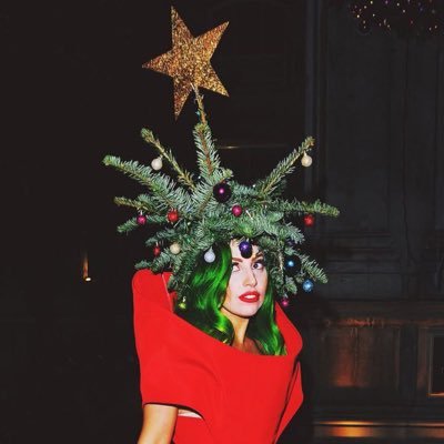 SCREAMIN4MEBABY's profile picture. Thee Red F(l)ag • The Category is Follow or Block • Wanda Maximoff will Return • The Journey Continues 💗 ⚔️