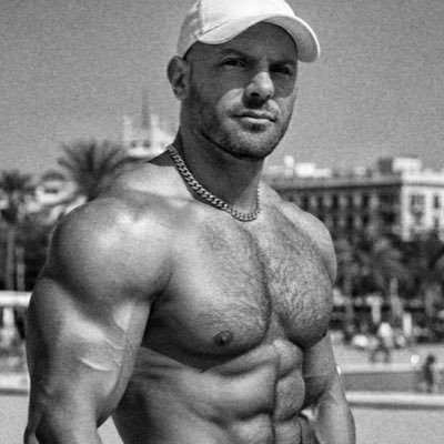 DimitriVenum's profile picture. 🔞 Adult content 💪🏼Your best gym buddy 🇫🇷 Gay porn actor / Performer 🏆 Best Vers Award Grabbys 2025 🥩 Best Beef Award GaySight 2025