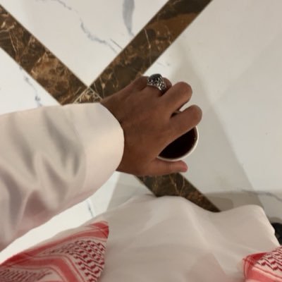 4klk_'s profile picture. أنا كل أحبابي أمي والله مابعد أمي حياة. @TLY8_