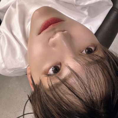 _nayow's profile picture. me being 🌱