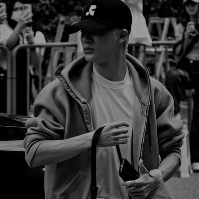 wgnblues's profile picture. ♡⚽(⁠ ⁠◜⁠‿⁠◝⁠ ⁠)⁠🌻♡
🐶🐱 daishun♡