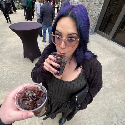 schawheezy's profile picture. @doomriffs | 27 | pretty & witty | reader | horror | TNx1 ✩˚⋆☾⋆⁺✧.♡‧₊౨ৎ⋆✮