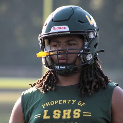 arnold_don6333's profile picture. Lithia springs high school | co 27 |football ( OL /DL) 6’0  266 email - @donarnold0913 | 404-387-6378