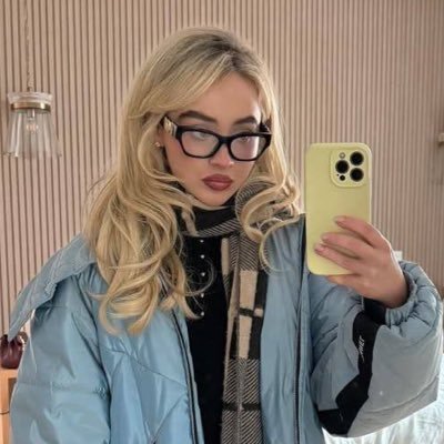 lifeofshowboyy's profile picture. 