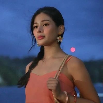 EllenEscar87826's profile picture. Az stan but I'm happy to support AZ core -the other side of the table club/Rawr/bookclub