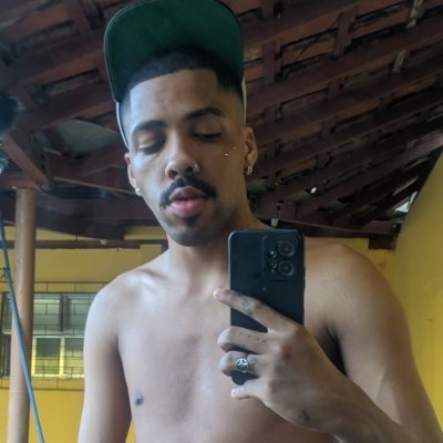 daniknowles_'s profile picture. ctrl sos lana