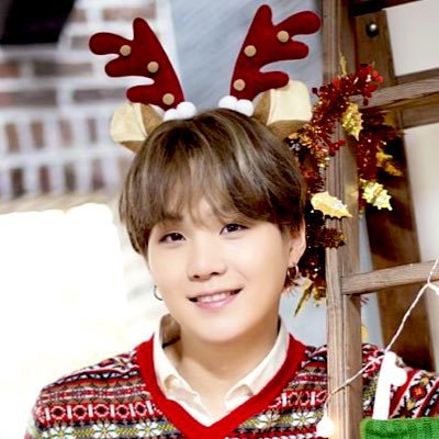 whimsyandgloss's profile picture. 